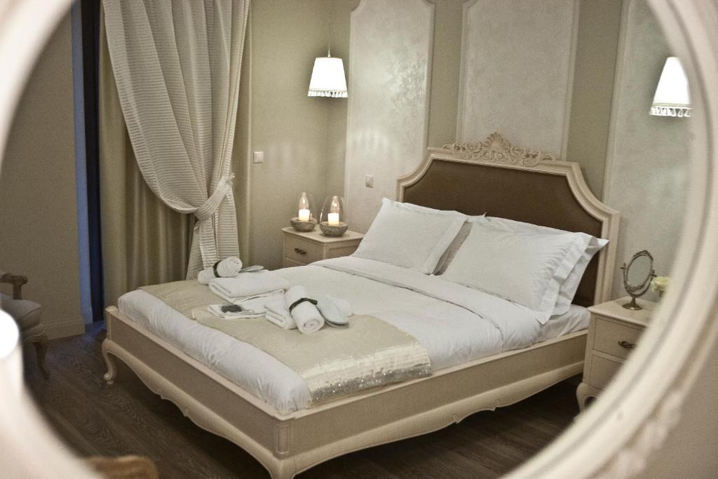 Melies Boutique Hotel Káto Loutrákion Rum bild