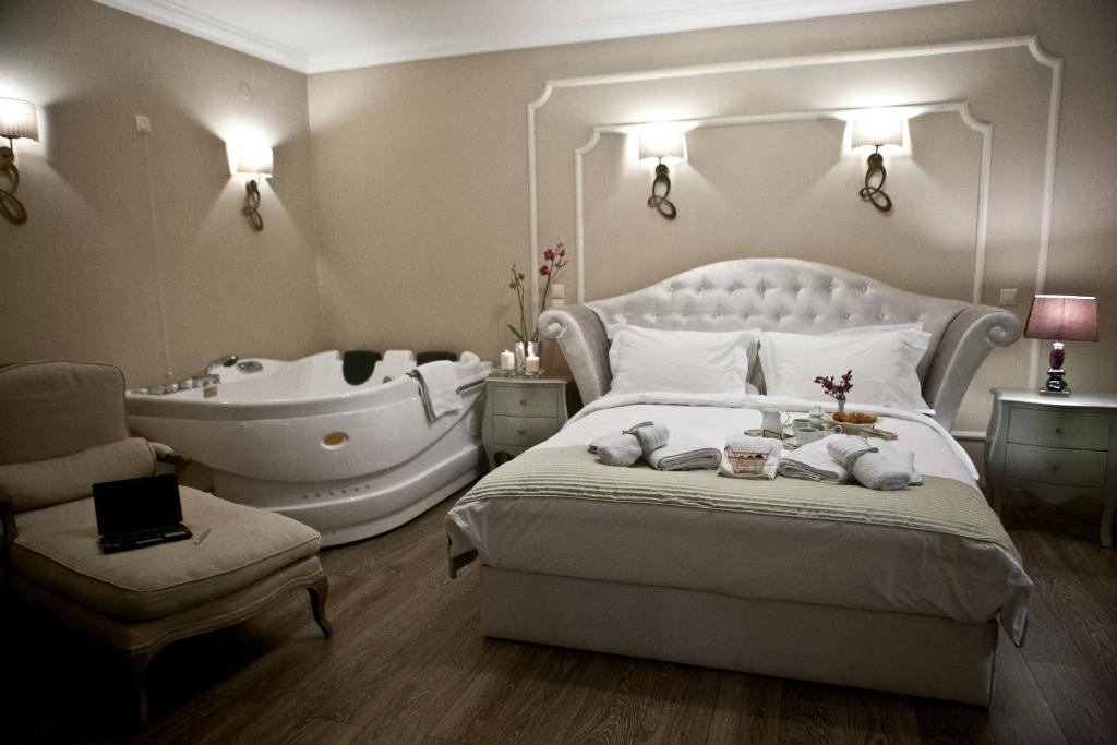 Melies Boutique Hotel Káto Loutrákion Rum bild