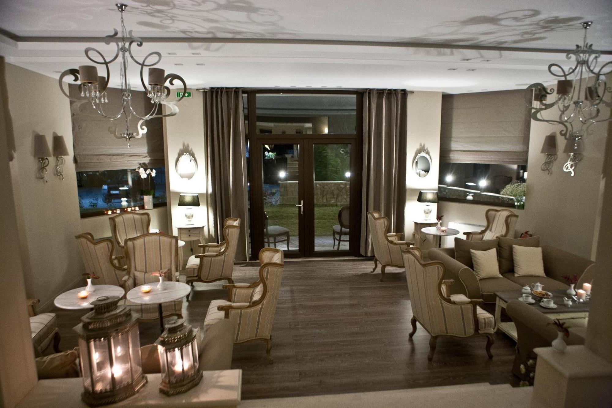 Melies Boutique Hotel Káto Loutrákion Exteriör bild