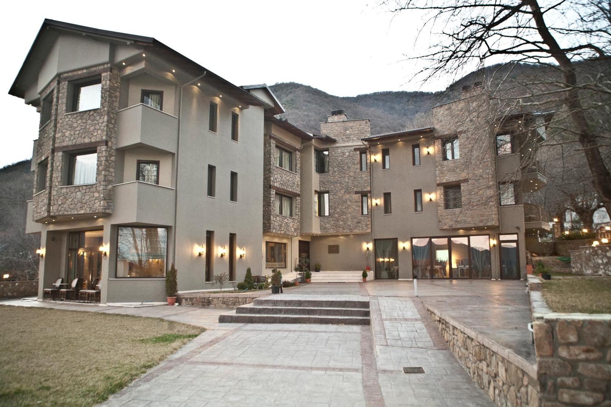 Melies Boutique Hotel Káto Loutrákion Exteriör bild